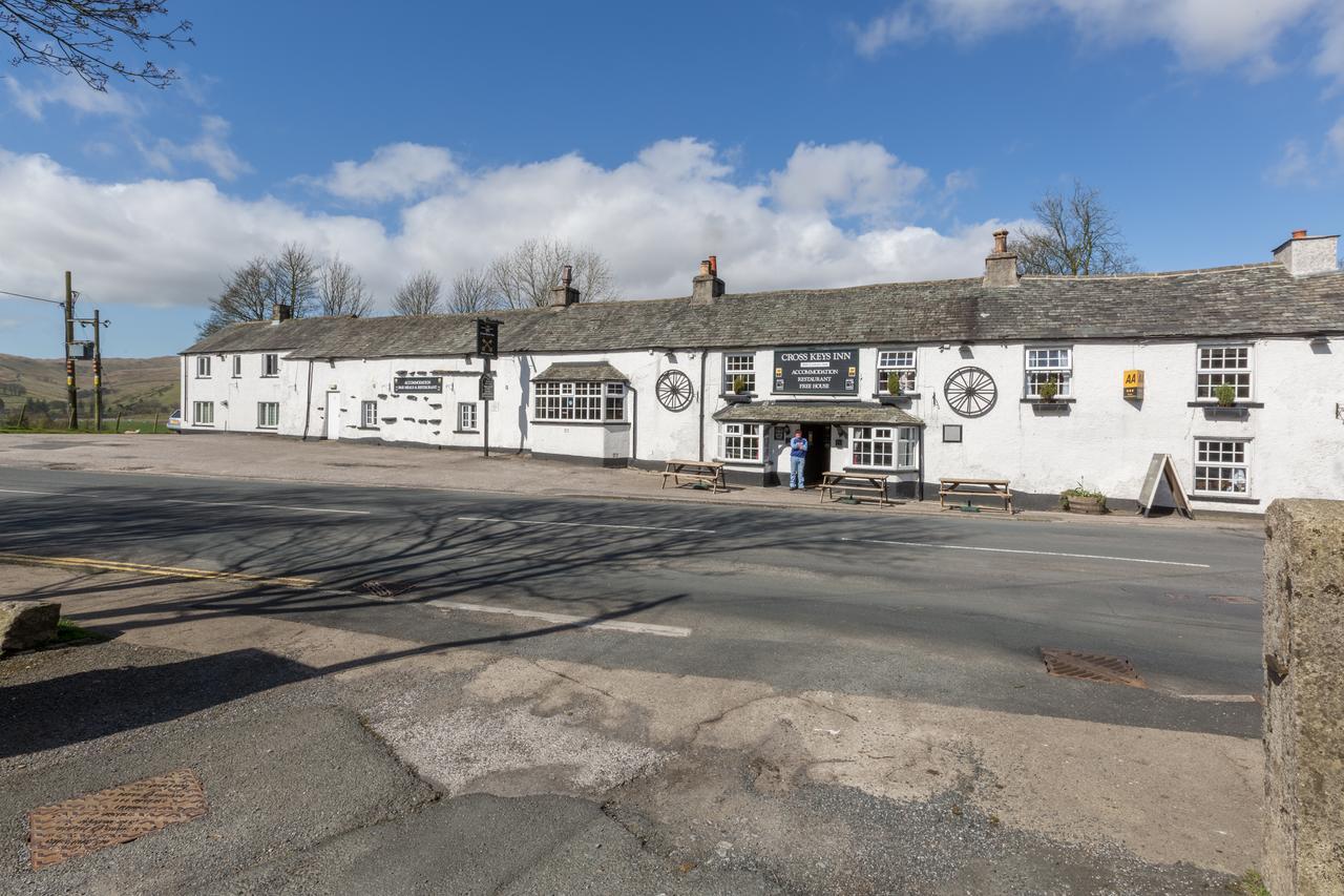The Cross Keys Inn 蒂贝 外观 照片